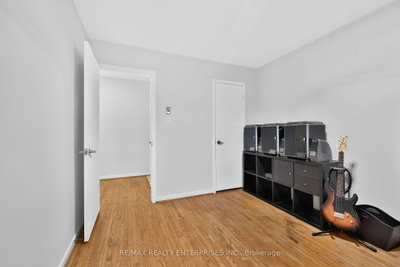 975 Cresthampton Mississauga,ON L5H 2X2 — Photo 23