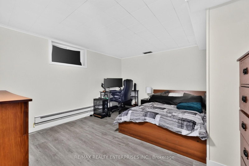 975 Cresthampton Mississauga,ON L5H 2X2 — Photo 31