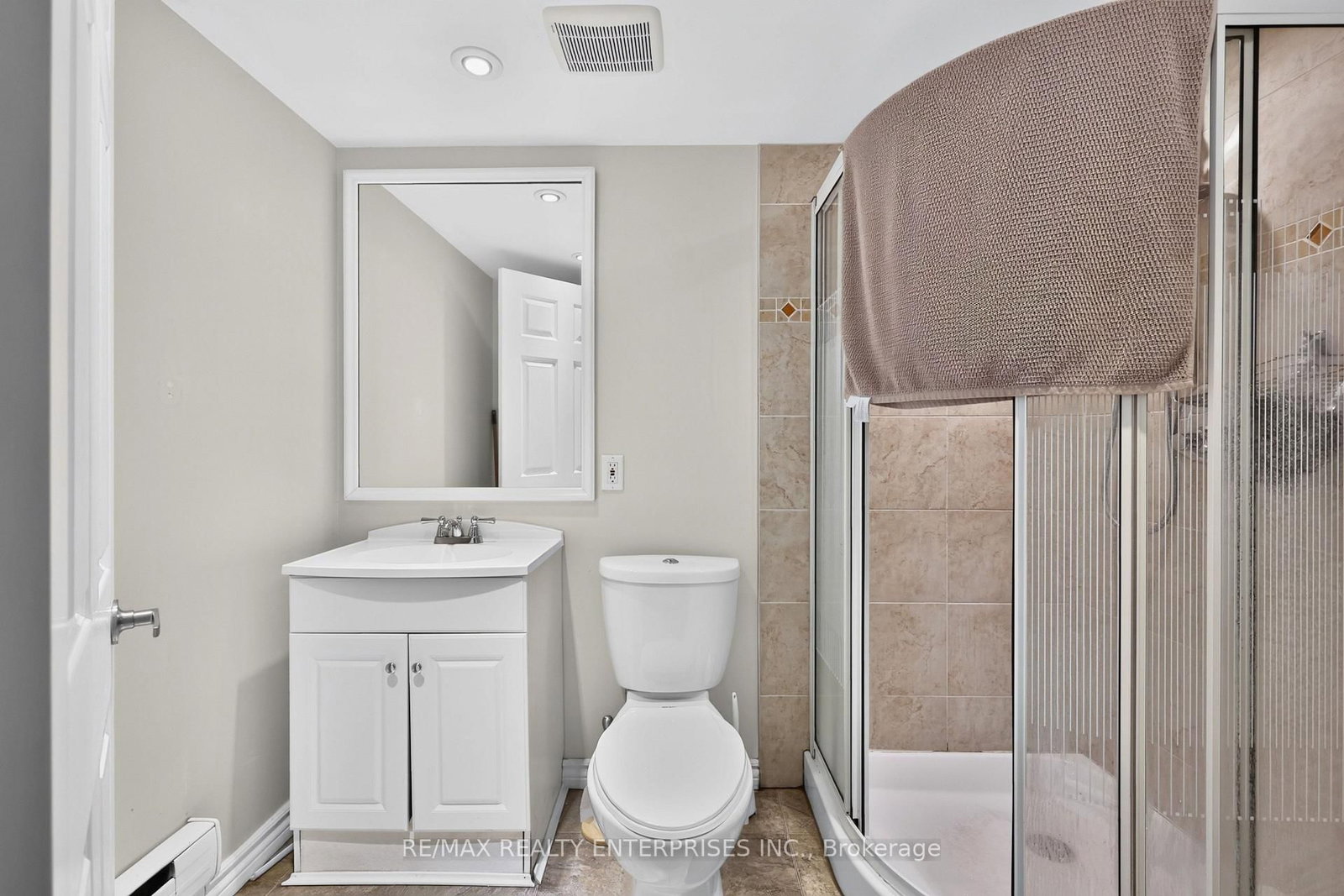 975 Cresthampton Mississauga,ON L5H 2X2 — Photo 35