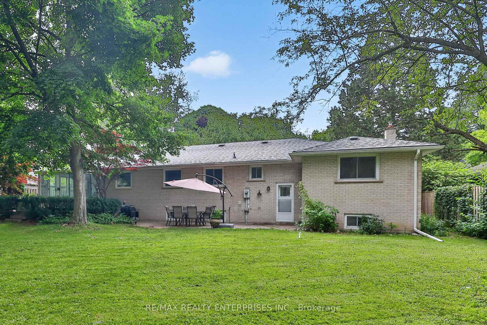 975 Cresthampton Mississauga,ON L5H 2X2 — Photo 37