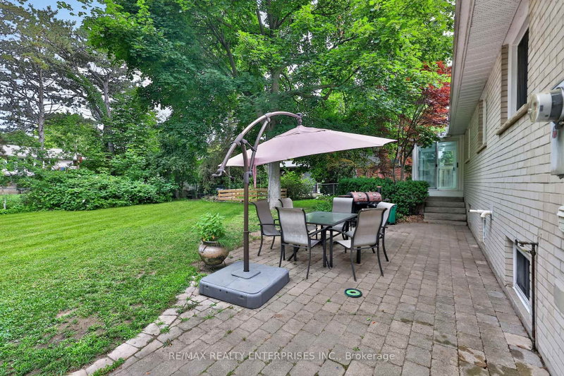 975 Cresthampton Mississauga,ON L5H 2X2 — Photo 38