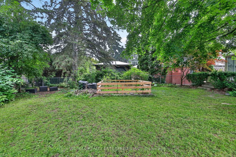975 Cresthampton Mississauga,ON L5H 2X2 — Photo 40