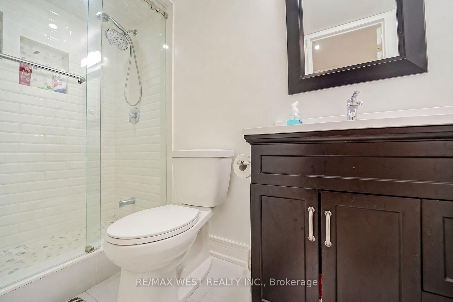 221 Isaac Devins Boulevard • Toronto, ON photo 10