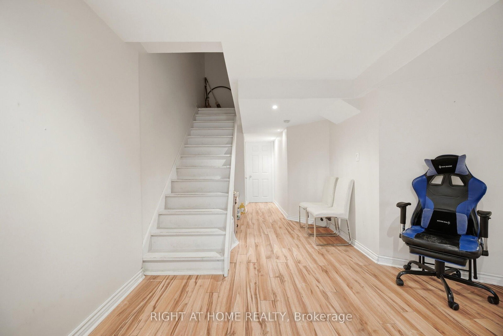 8 Richelieu Court • Caledon, ON photo 17