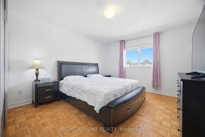 8 Richelieu Court • Caledon, ON photo 9