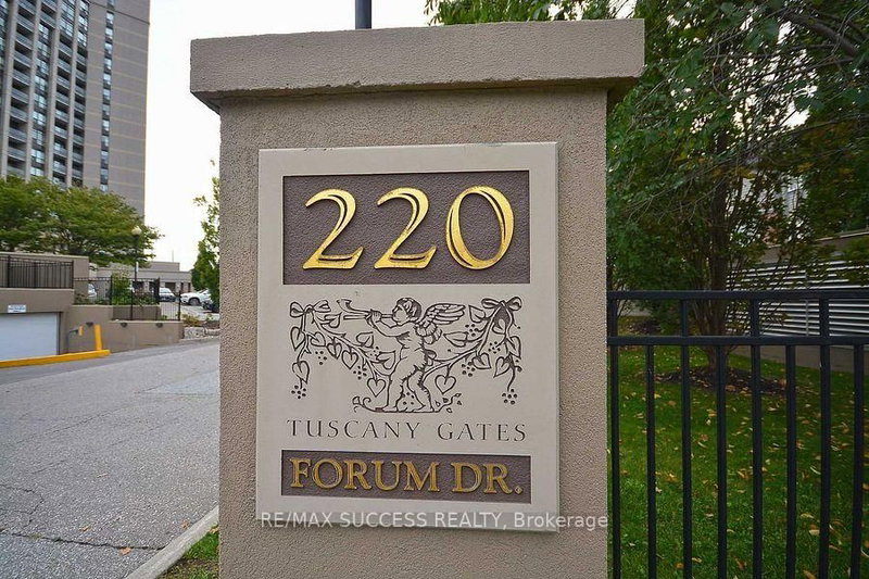 701 - 220 Forum Drive