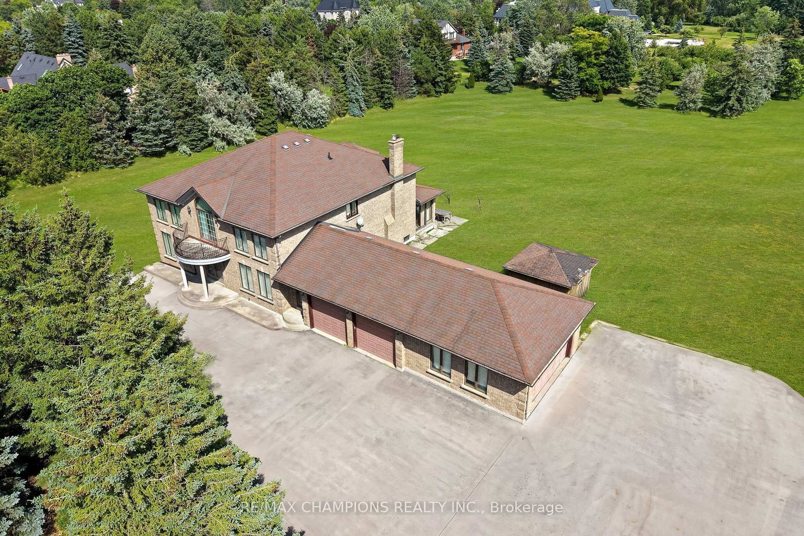 4047 Countryside Drive • Brampton, ON photo 3
