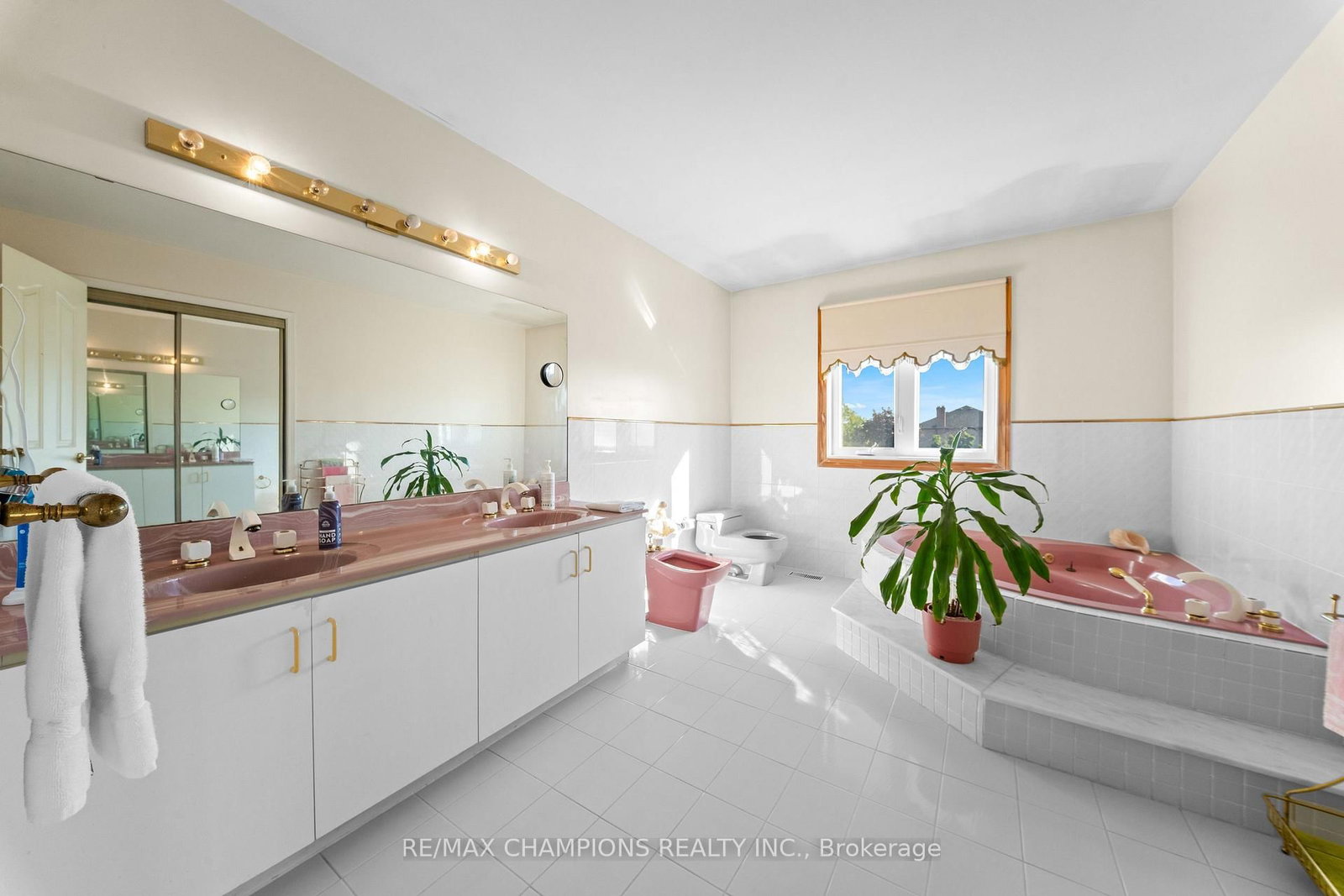 4047 Countryside Drive • Brampton, ON photo 39