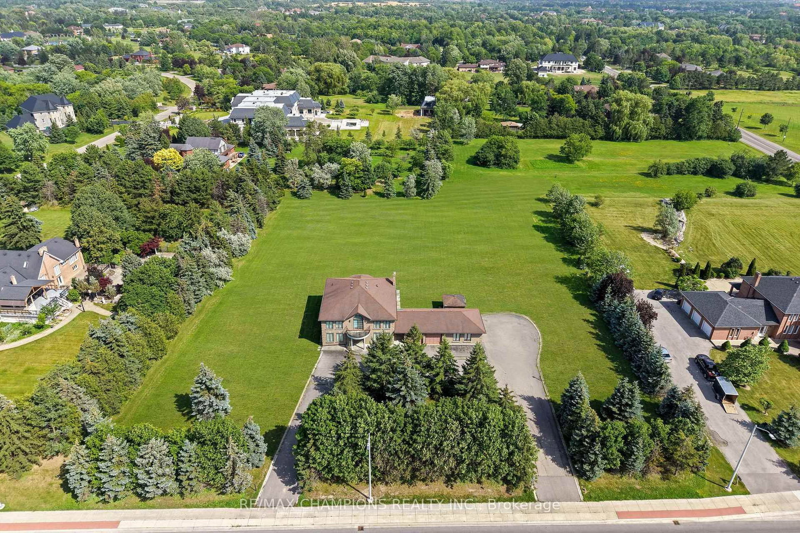 4047 Countryside Drive • Brampton, ON photo 44