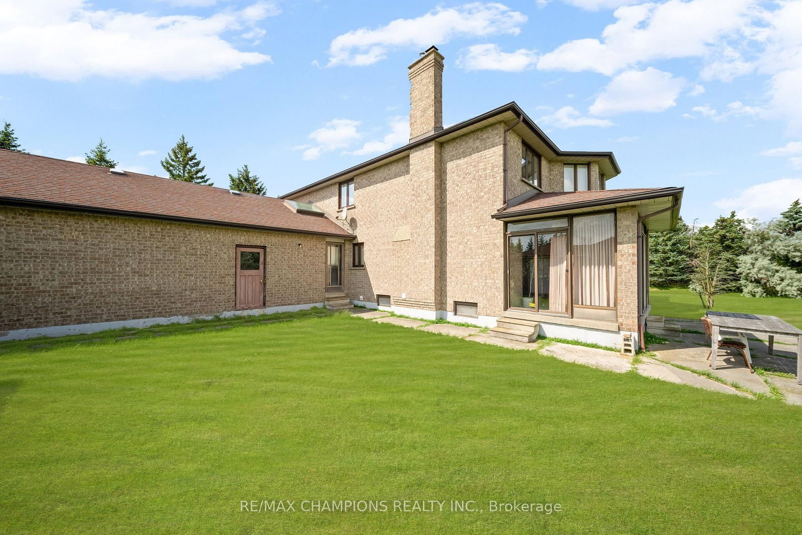 4047 Countryside Drive • Brampton, ON photo 46