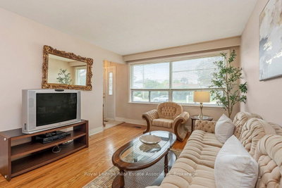 139 Vodden Street E • Brampton, ON photo 8