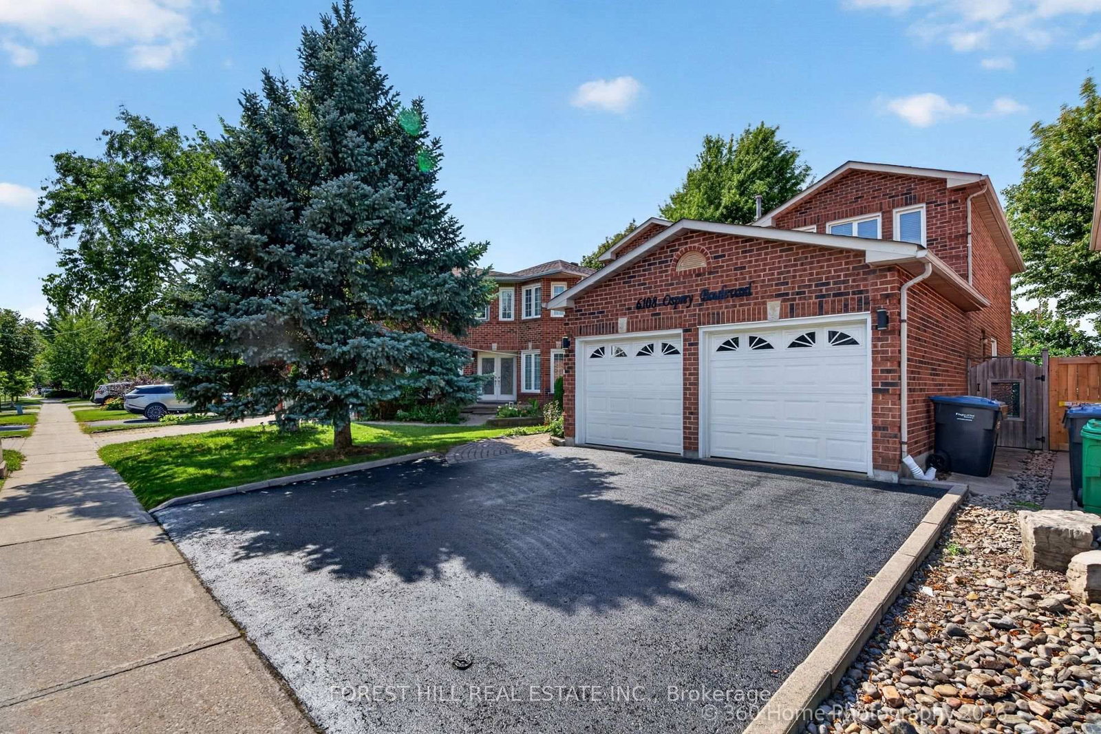 6108 Osprey Boulevard • Mississauga, ON photo 3