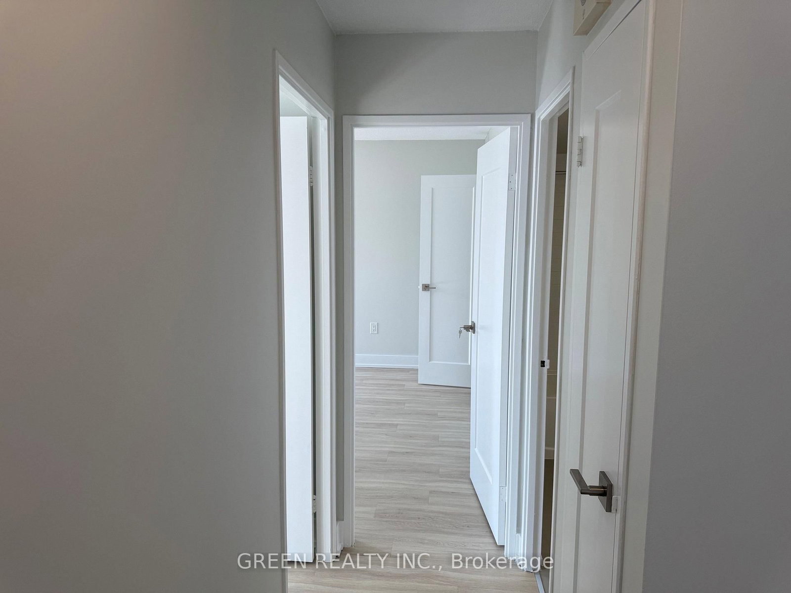 2220 Marine Oakville,ON L6L 1C1 — Photo 12