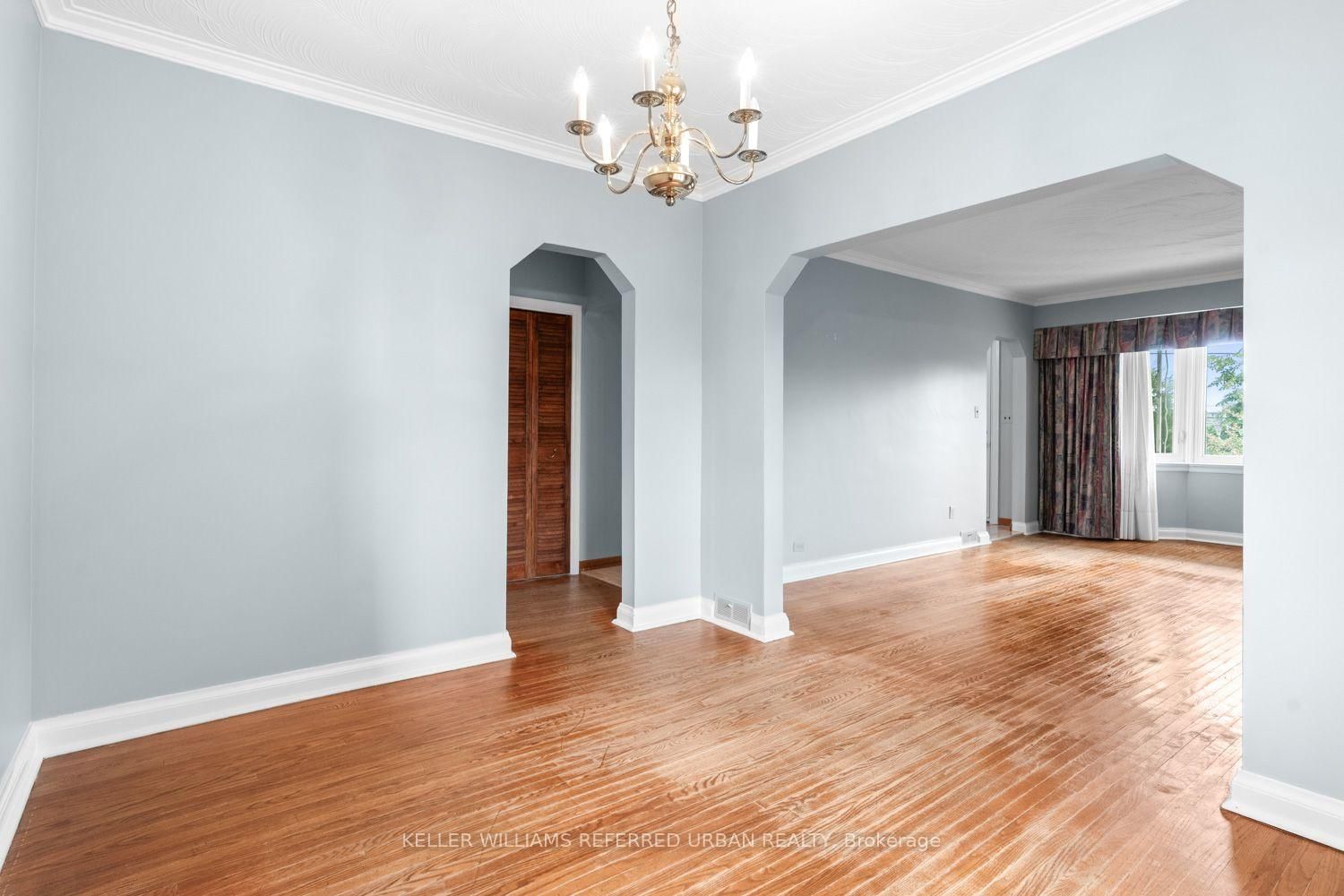 114 Gracefield Avenue • Toronto, ON photo 10