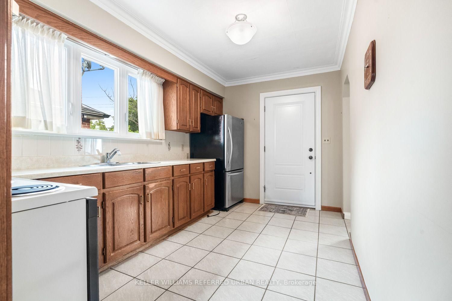 114 Gracefield Avenue • Toronto, ON photo 19
