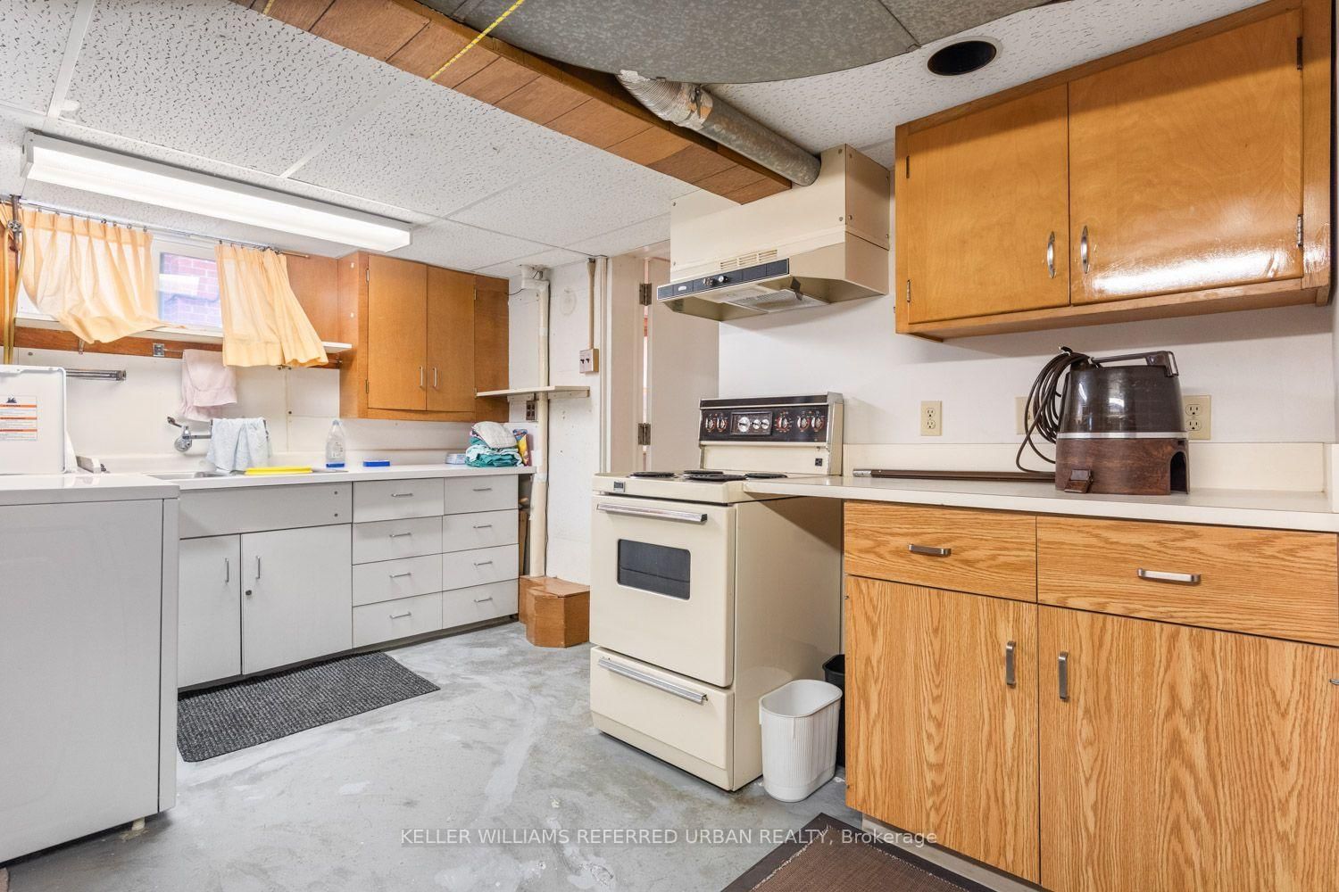 114 Gracefield Avenue • Toronto, ON photo 29