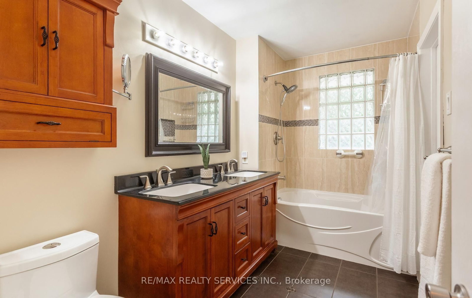 193 Elizabeth Street S • Brampton, ON photo 20