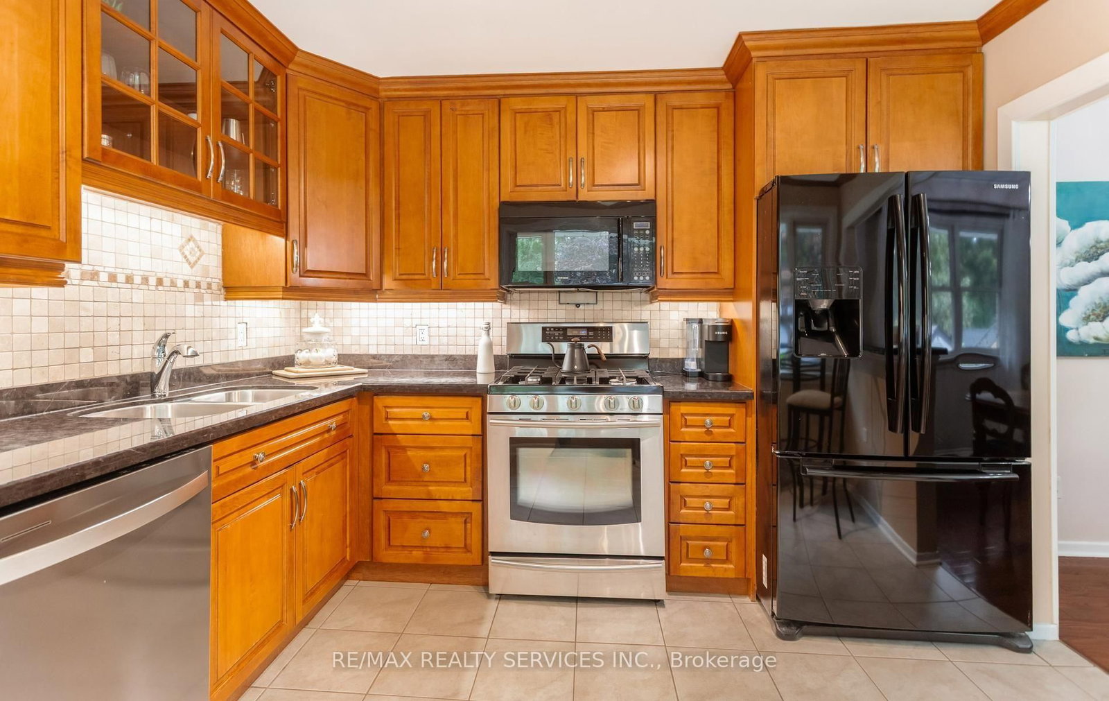 193 Elizabeth Street S • Brampton, ON photo 6