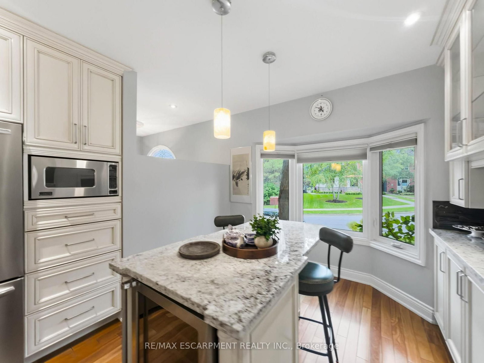 45 Tradewind Drive • Oakville, ON photo 13
