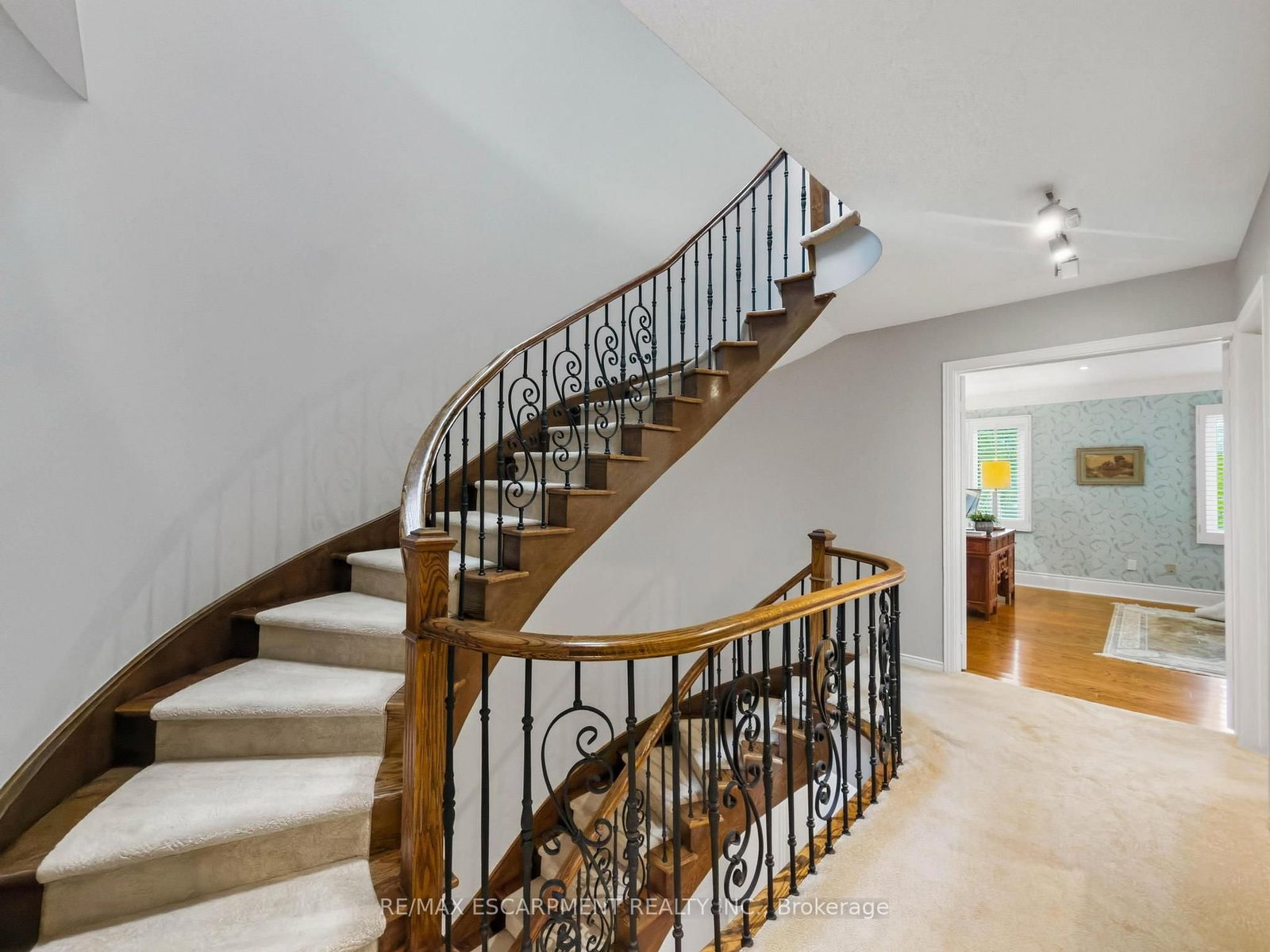 45 Tradewind Drive • Oakville, ON photo 21