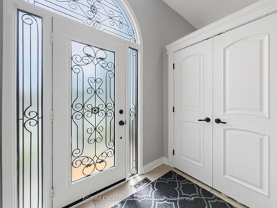 45 Tradewind Drive • Oakville, ON photo 4