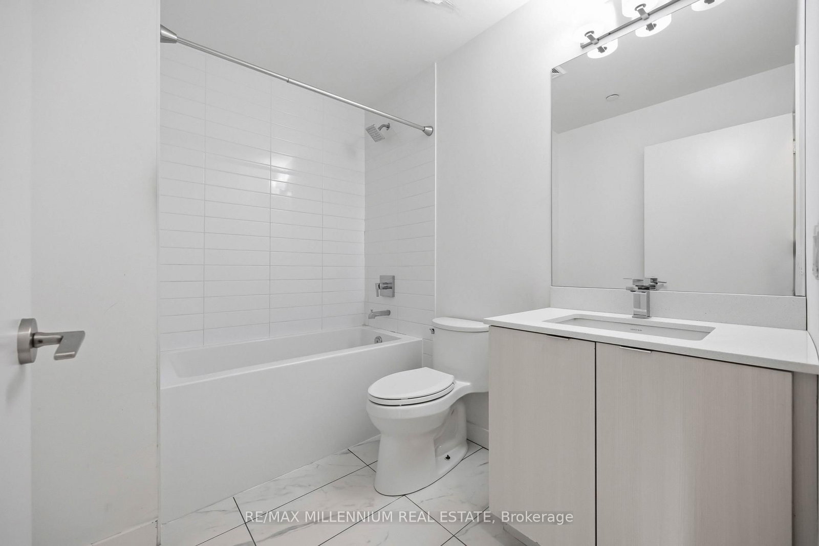 859 The Queensway • #217 • Toronto, ON photo 20