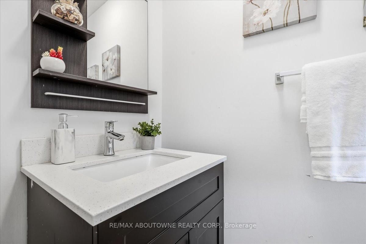 1282 Parkhurst Drive • Oakville, ON photo 19