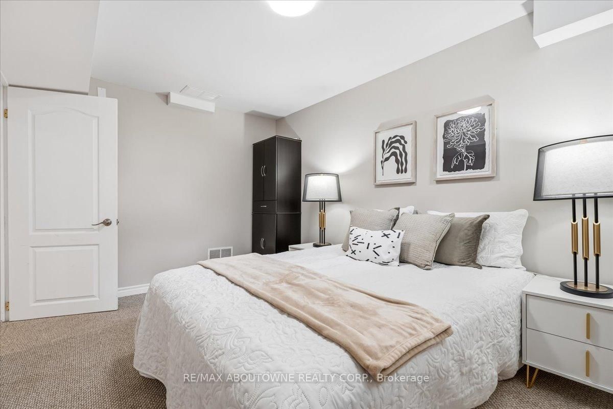 1282 Parkhurst Drive • Oakville, ON photo 45