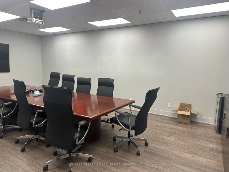 4211 Mainway photo 5