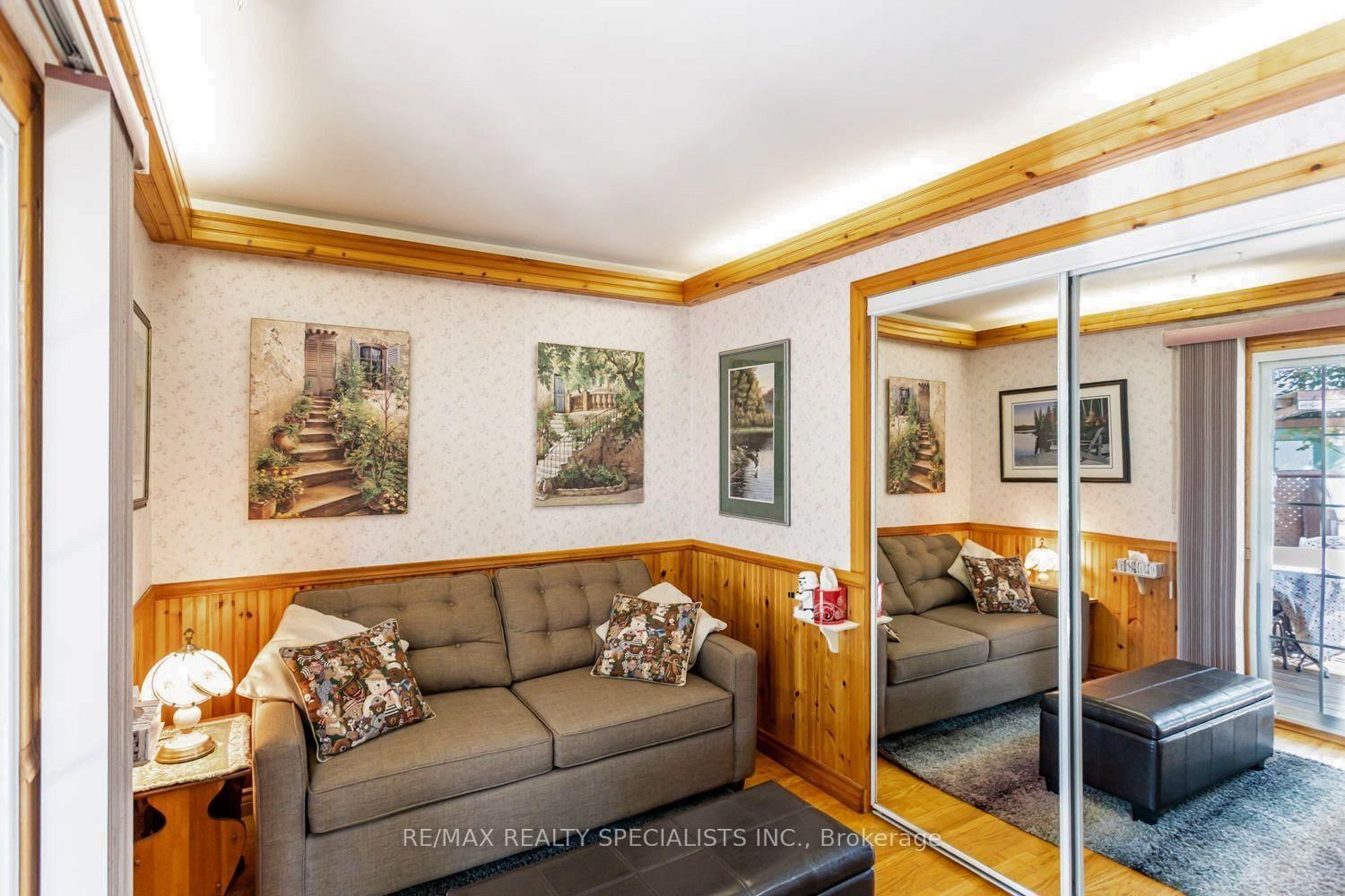 32 Falconer Drive • Mississauga, ON photo 21