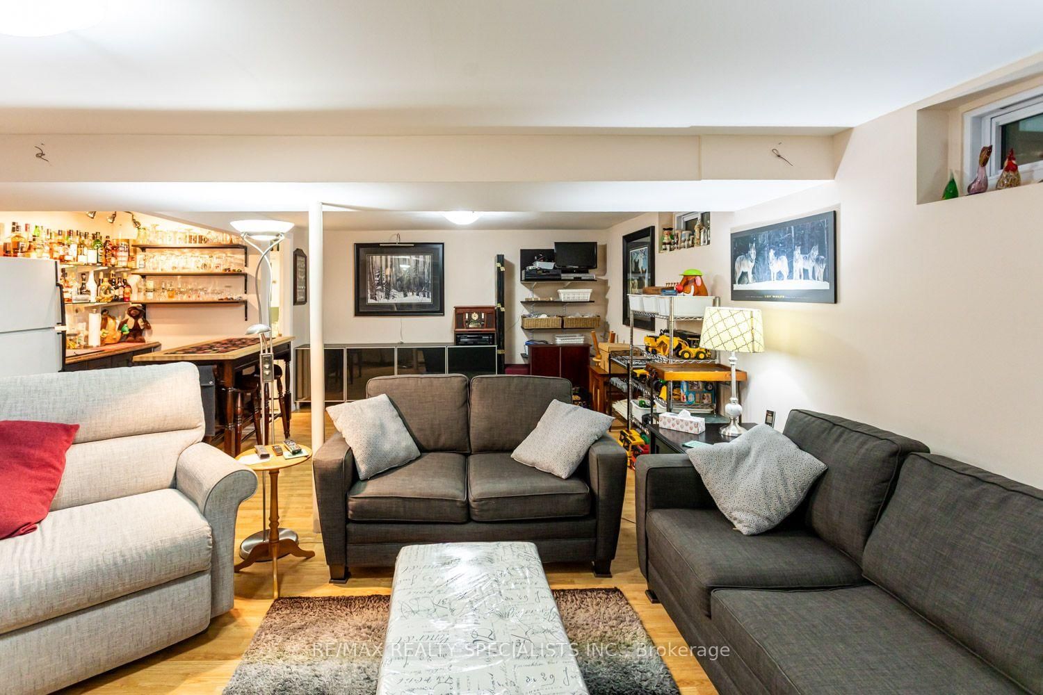 32 Falconer Drive • Mississauga, ON photo 29