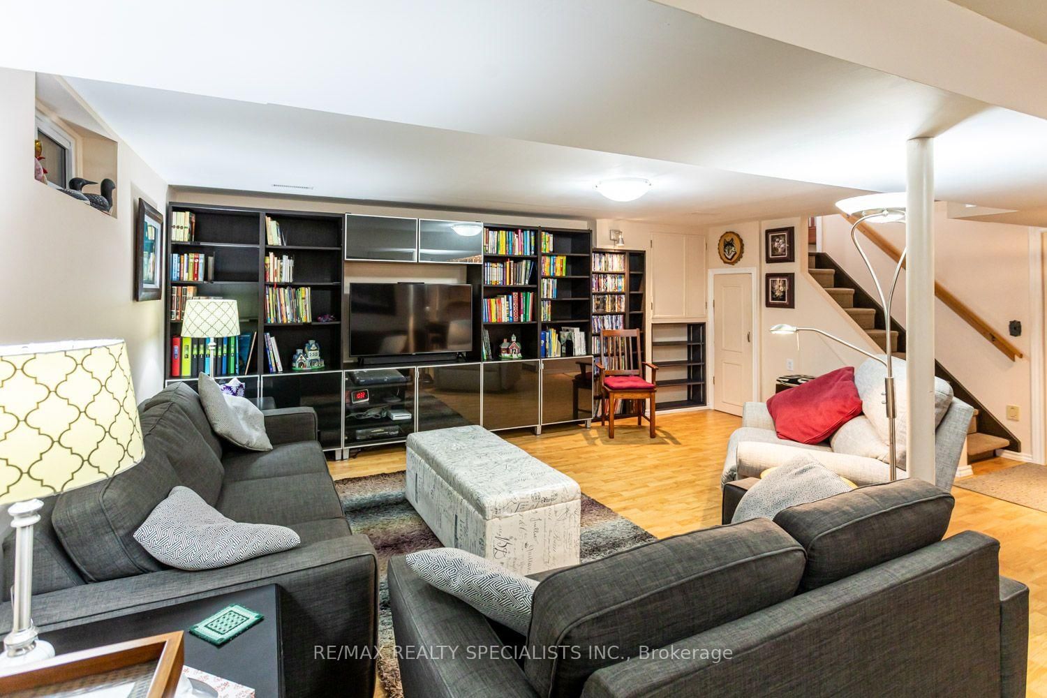 32 Falconer Drive • Mississauga, ON photo 31