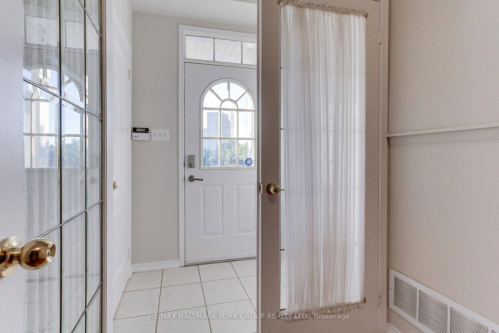 60 Delabo Drive • Toronto, ON photo 3