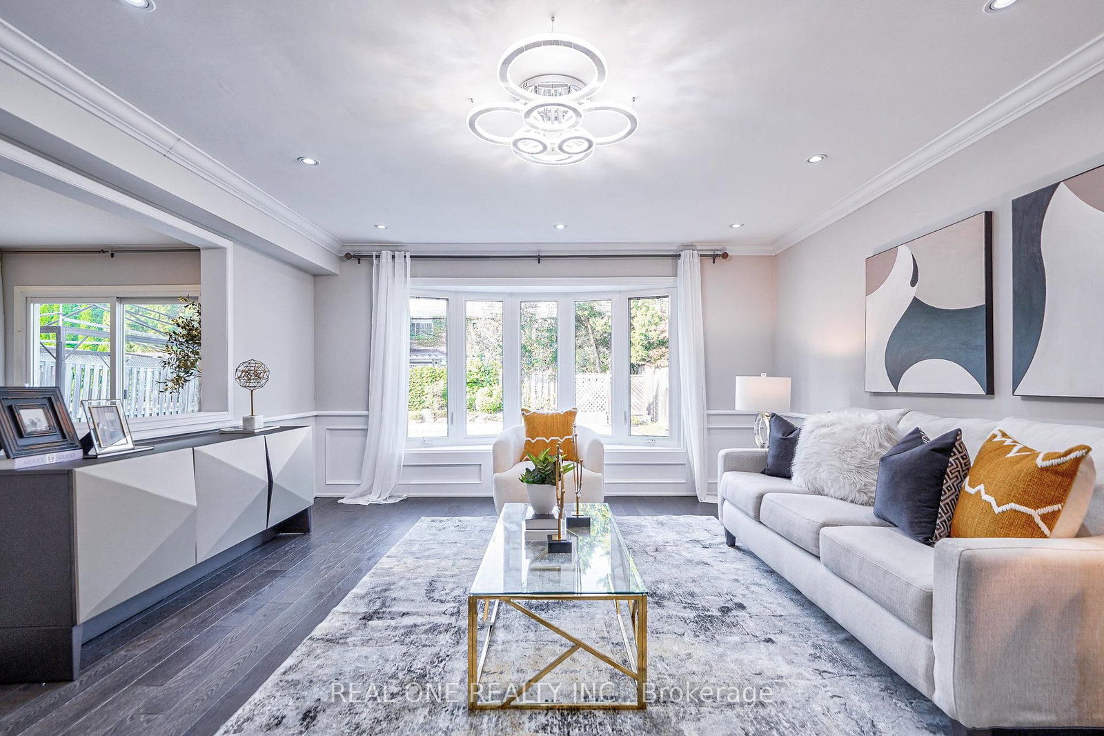 1321 Monks Passage • Oakville, ON photo 11