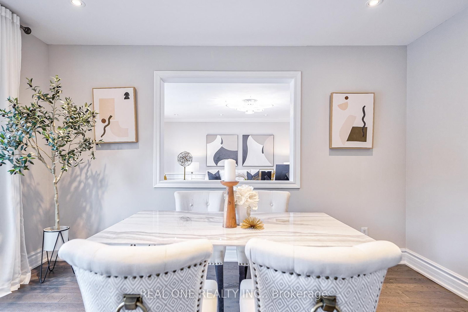 1321 Monks Passage • Oakville, ON photo 15
