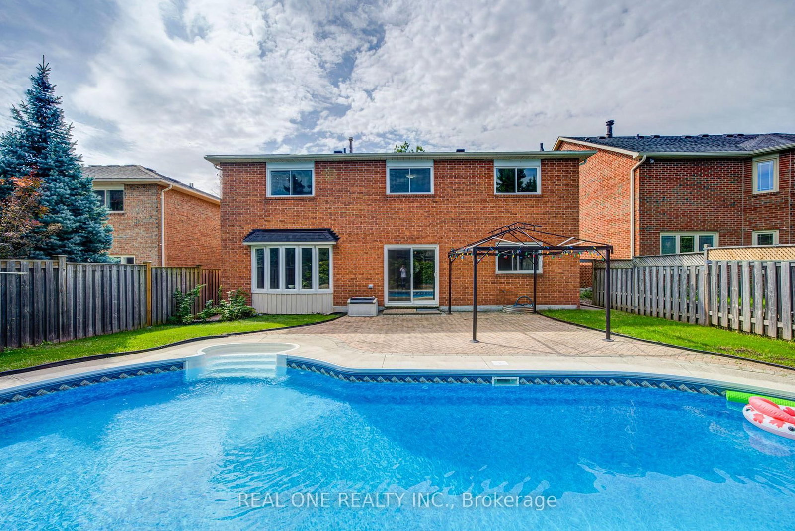 1321 Monks Passage • Oakville, ON photo 45