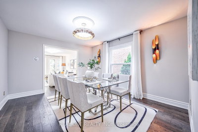 1321 Monks Passage • Oakville, ON photo 8