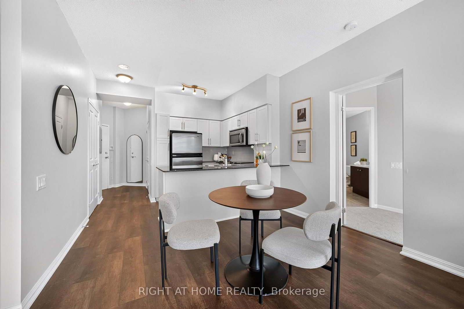 15 Windermere Avenue • #2201 • Toronto, ON photo 6