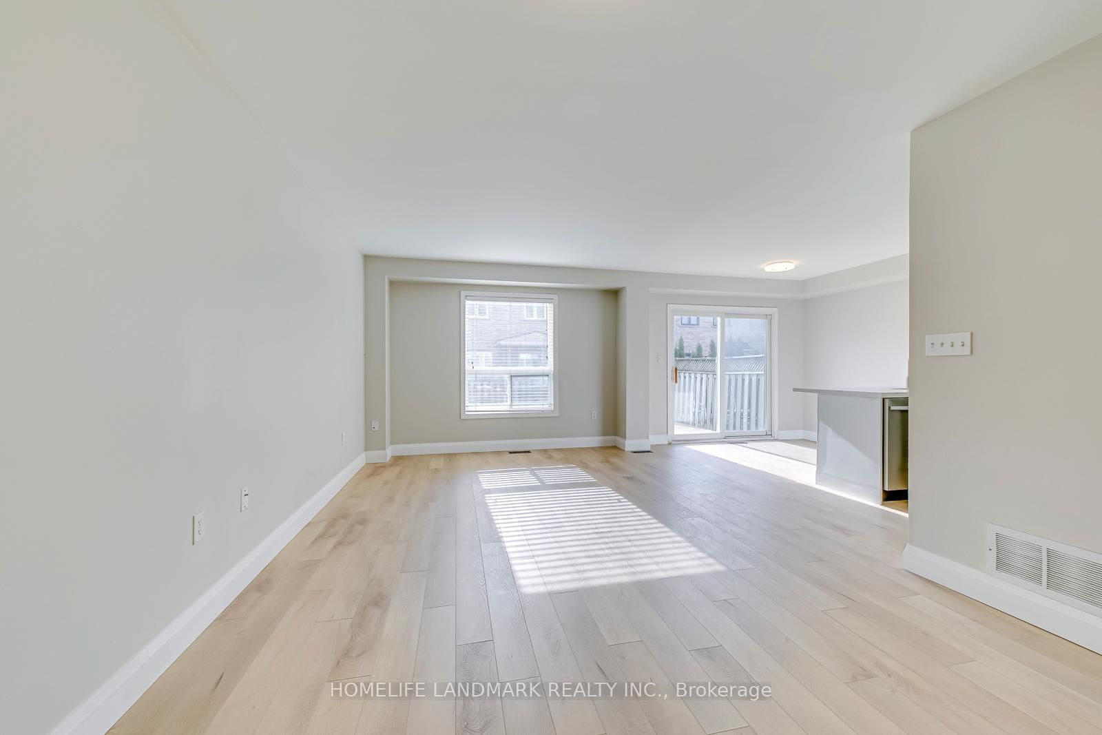 4432 Peter Drive, Burlington 5