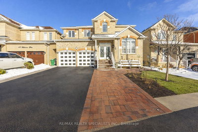 41 Madronna Brampton,ON L7A 2V9 — Photo 1