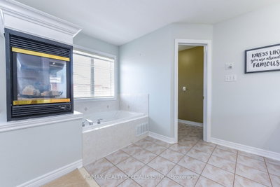 41 Madronna Brampton,ON L7A 2V9 — Photo 25