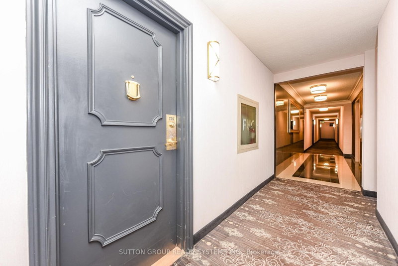 705 - 2055 Upper Middle Road