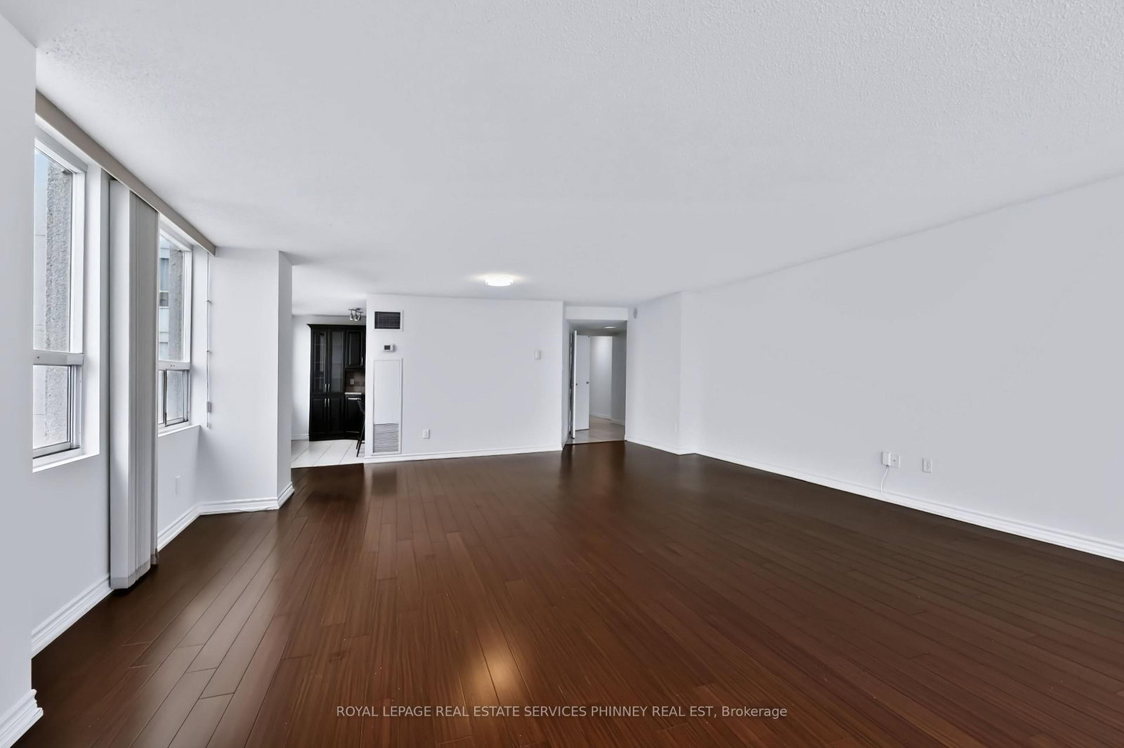3650 Kaneff Crescent • #2801 • Mississauga, ON photo 11