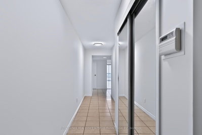3650 Kaneff Crescent • #2801 • Mississauga, ON photo 4