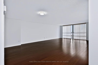 3650 Kaneff Crescent • #2801 • Mississauga, ON photo 9