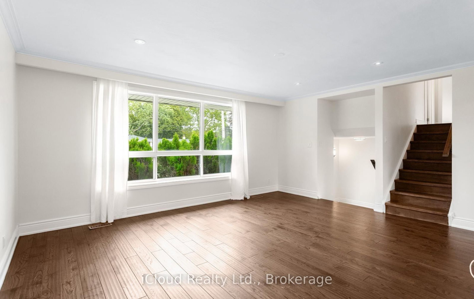 588 Walkers Line • Burlington, ON photo 22