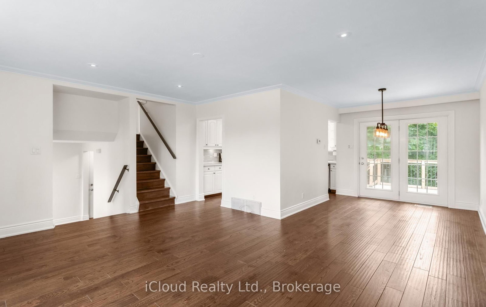 588 Walkers Line • Burlington, ON photo 24