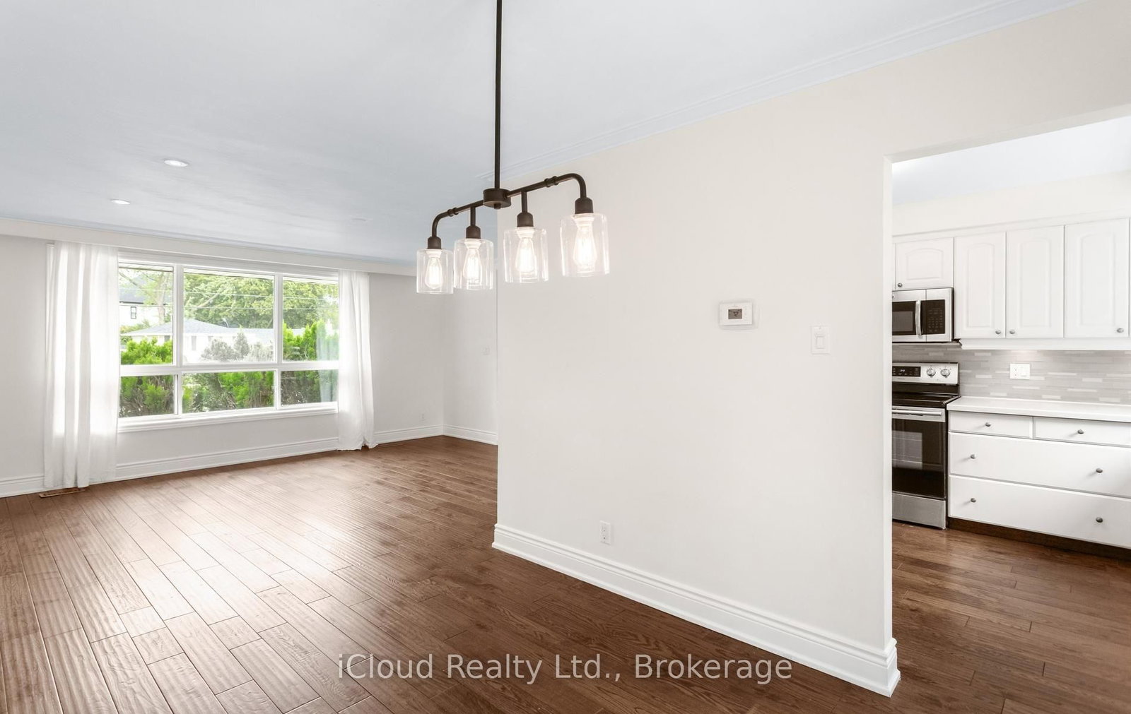 588 Walkers Line • Burlington, ON photo 29