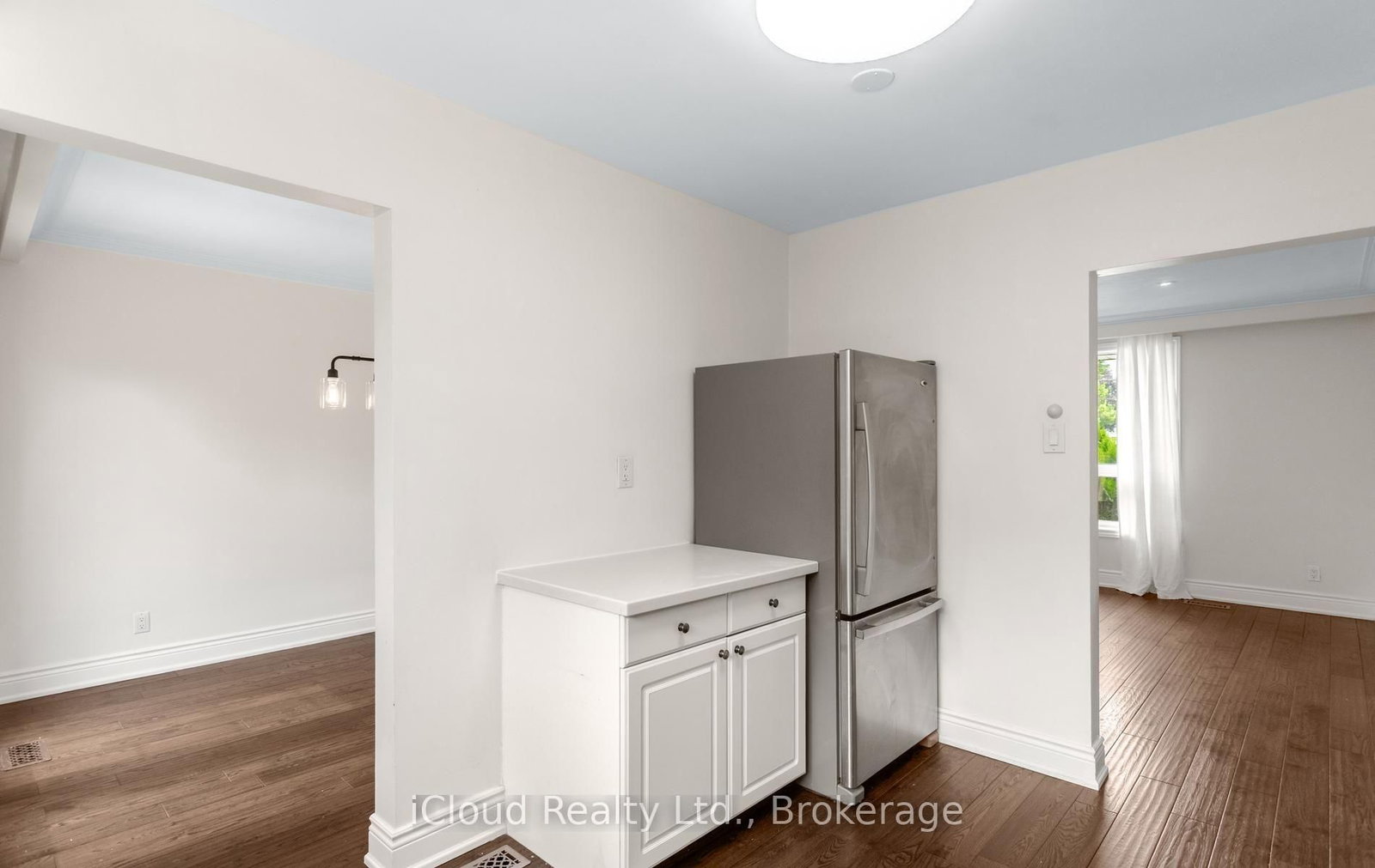 588 Walkers Line • Burlington, ON photo 41