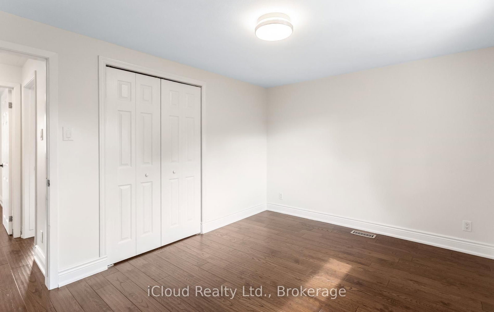 588 Walkers Line • Burlington, ON photo 48